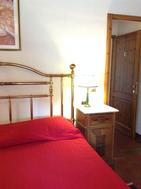 Le Romite Hotell San Gimignano Rum bild
