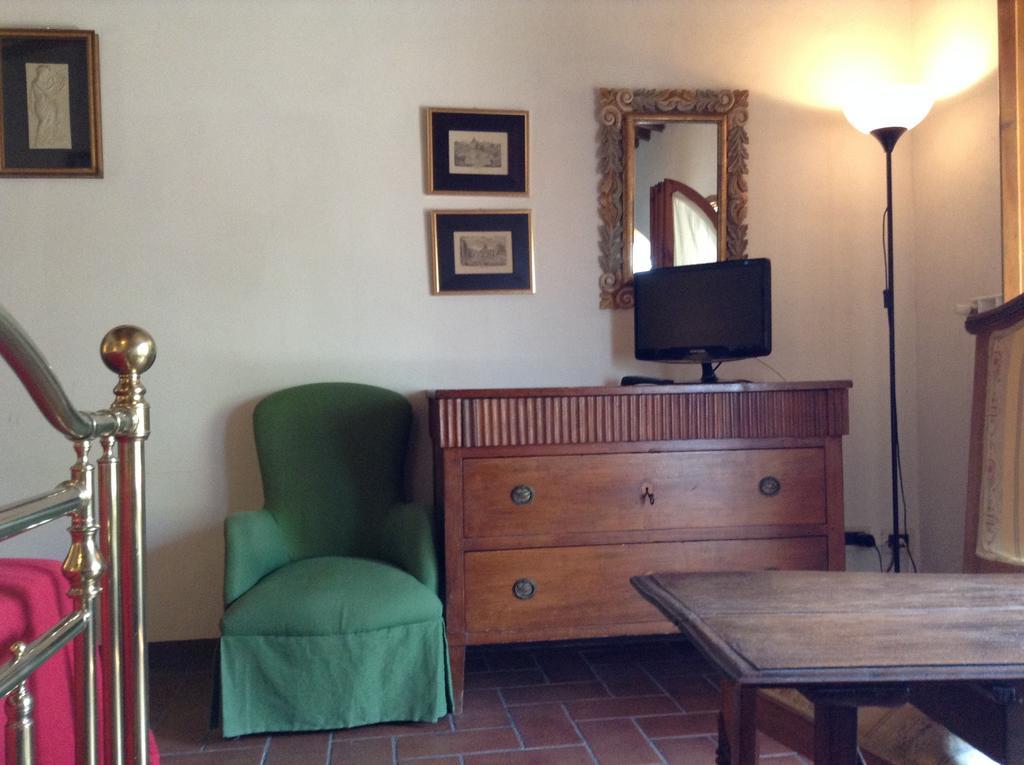 Le Romite Hotell San Gimignano Rum bild